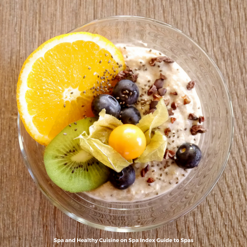 Cold Oatmeal With Yogurt And Fresh Berries – Breakfast Recipe